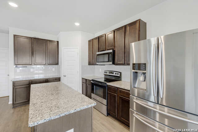 2532 Marty Way Property Photo 10