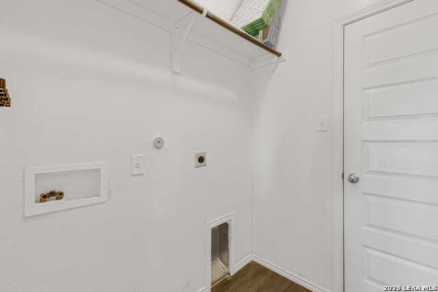 2532 Marty Way Property Photo 14