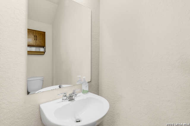 2532 Marty Way Property Photo 15