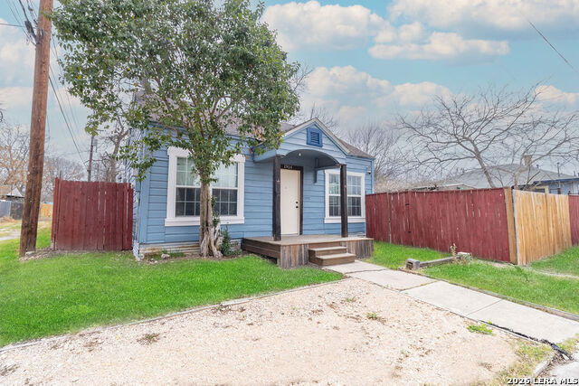 703 E Highland Property Photo 21