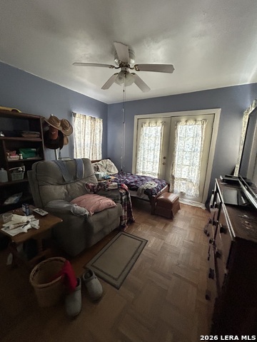 2518 Ww White Property Photo 9