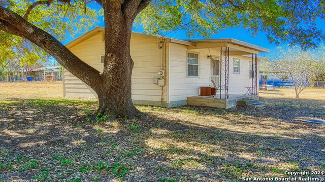 910 Plum St Property Photo 1