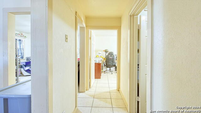 910 Plum St Property Photo 12