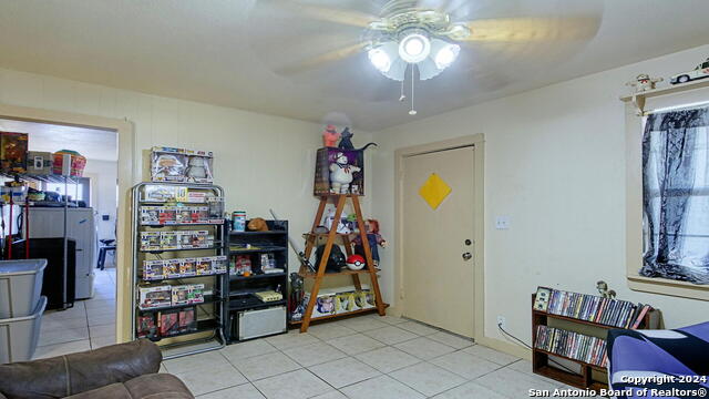 910 Plum St Property Photo 13