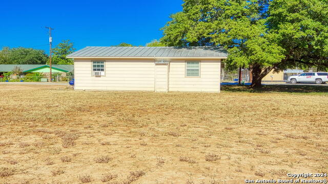 910 Plum St Property Photo 22