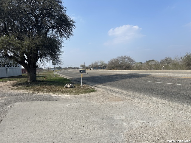 1670 W Fm 351 Property Photo 2