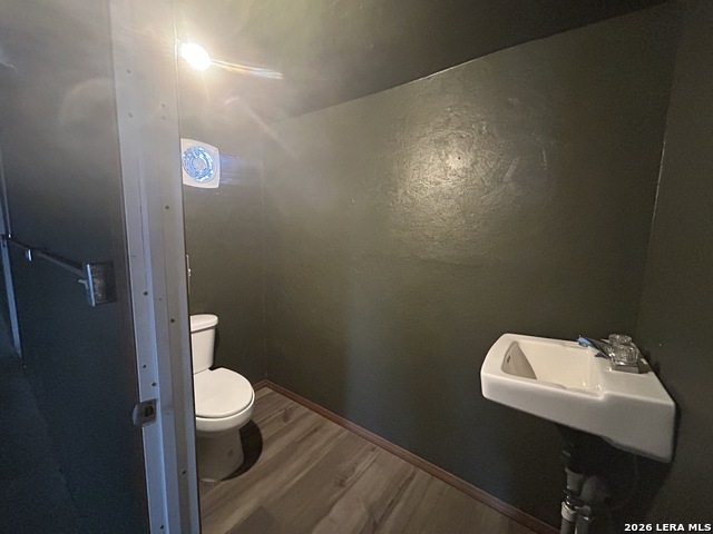 1670 W Fm 351 Property Photo 3