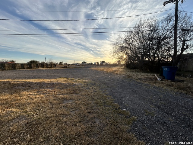 1670 W Fm 351 Property Photo 5