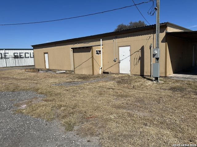 1670 W Fm 351 Property Photo 7