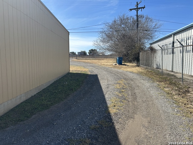 1670 W Fm 351 Property Photo 8