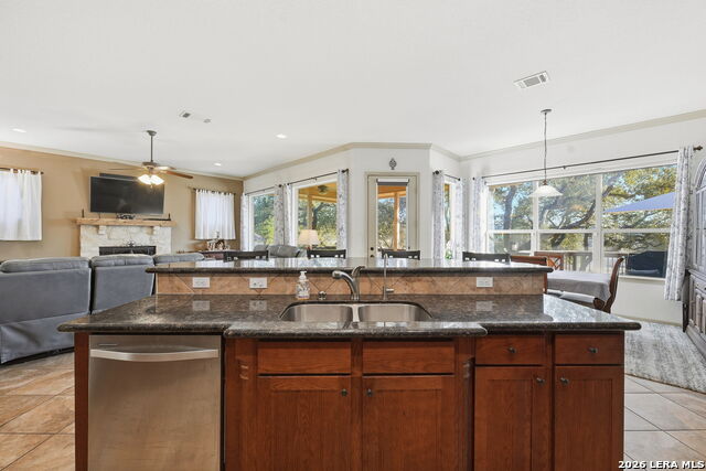1616 Canyon Lake Dr Property Photo 11