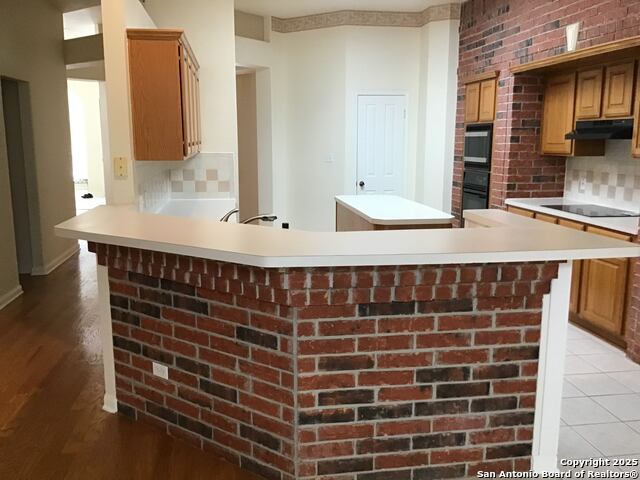 9615 Rocksprings Property Photo 9