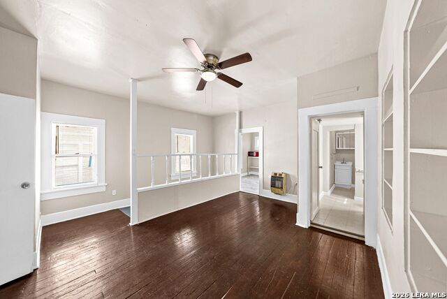 124 E Ashby Pl Property Photo 25