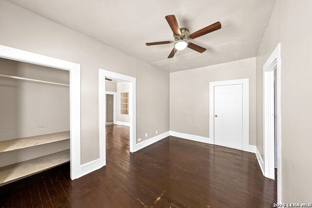 124 E Ashby Pl Property Photo 32
