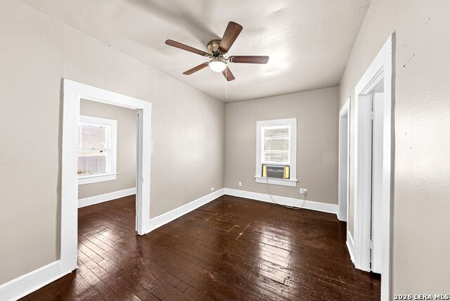 124 E Ashby Pl Property Photo 33