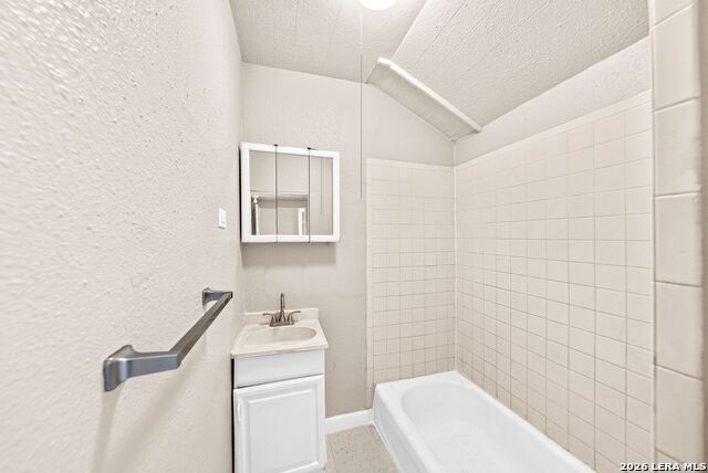 124 E Ashby Pl Property Photo 38