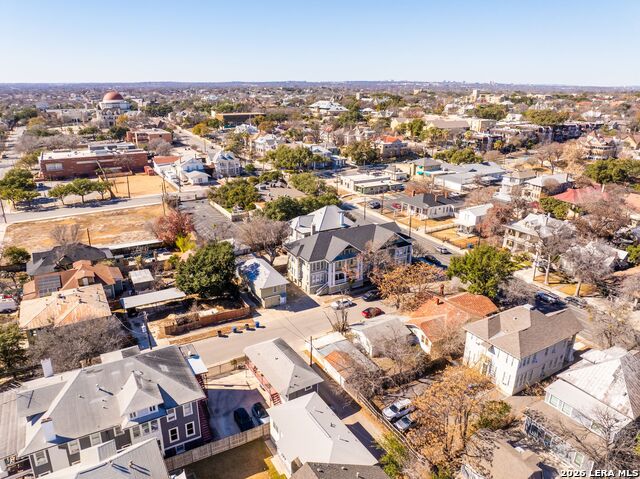 124 E Ashby Pl Property Photo 42