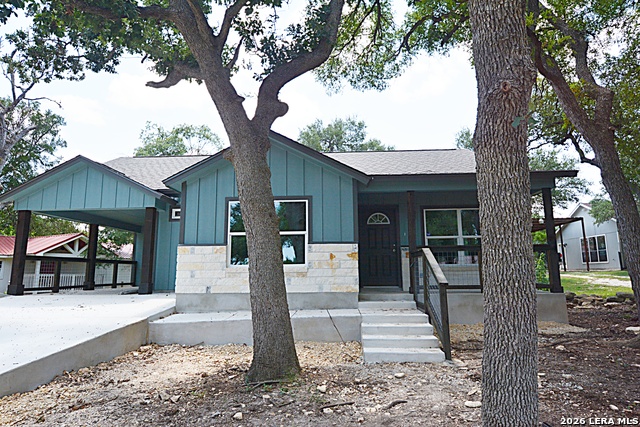 554 BURR OAK LN Property Photo 1