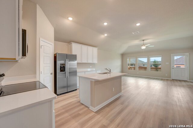 1037 Eagle Crossing Property Photo 3