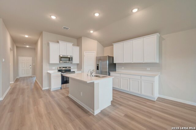 1037 Eagle Crossing Property Photo 4