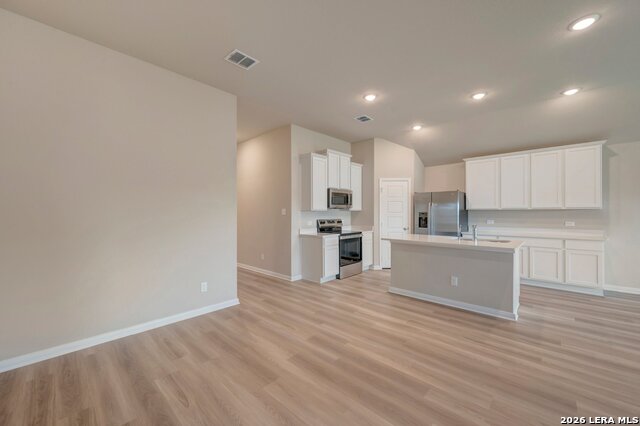 1037 Eagle Crossing Property Photo 8