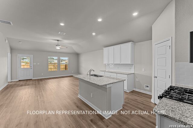 1037 Eagle Crossing Property Photo 9