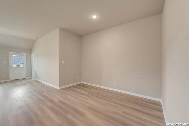 1037 Eagle Crossing Property Photo 16