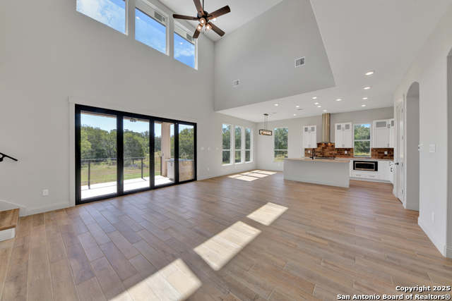 105 River Bluff Property Photo 7