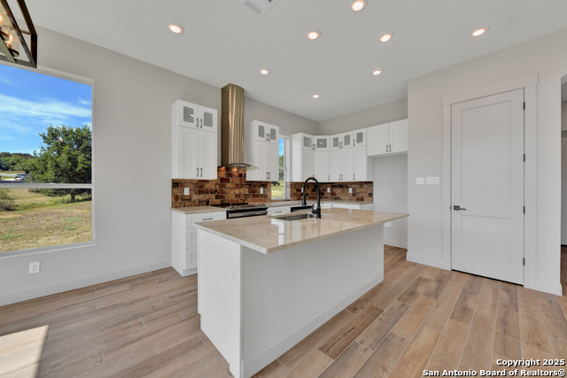 105 River Bluff Property Photo 9