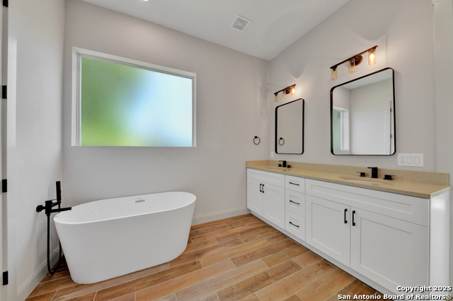 105 River Bluff Property Photo 21