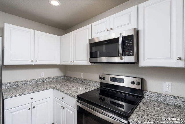 3619 Storm Moon Property Photo 8