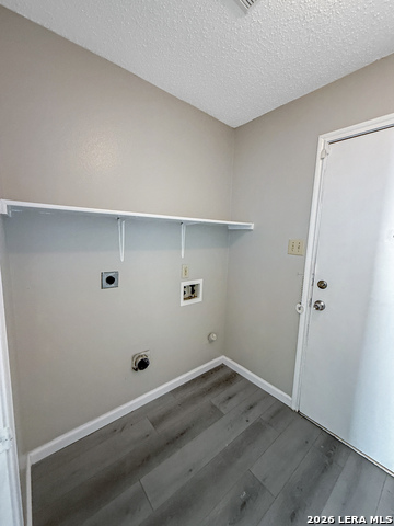 9730 Frost Plain Dr Property Photo 20