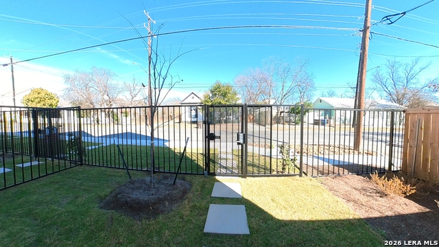 330 E Carson Property Photo 32