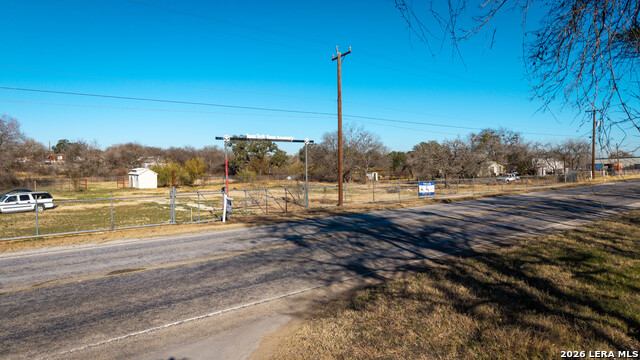 5609 N Fm 3465 Property Photo 2
