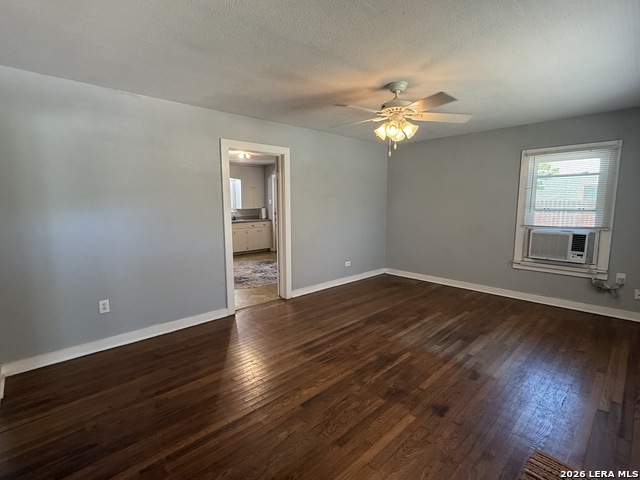 859 Oasis St Property Photo 3
