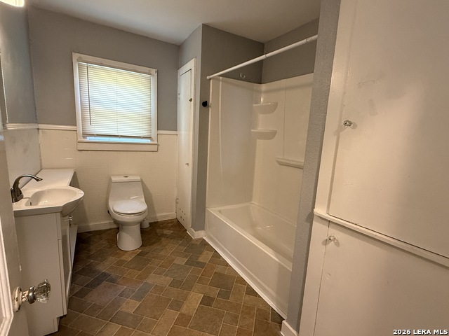 859 Oasis St Property Photo 10