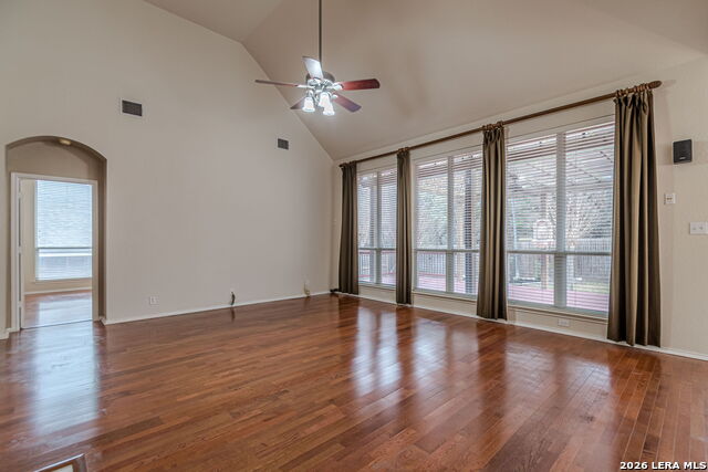 843 Peg Oak Property Photo 13