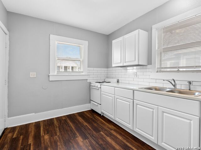 215 Paschal St Property Photo 9