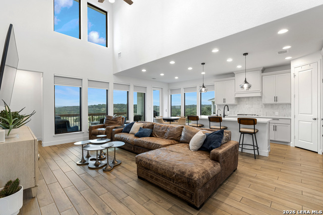 250 Navarro Property Photo 10