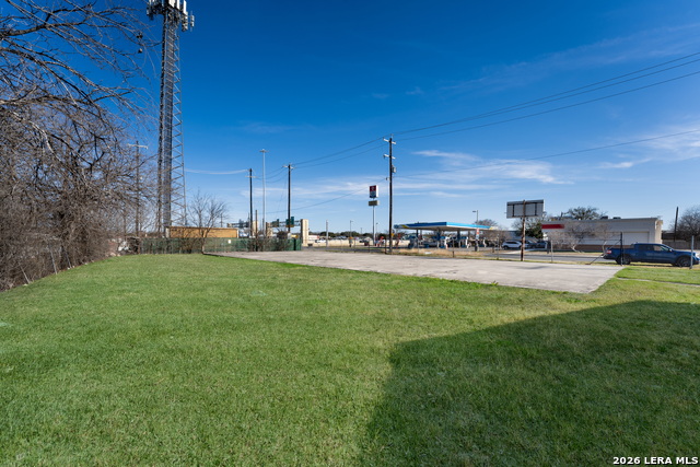 121 Demya Property Photo 2