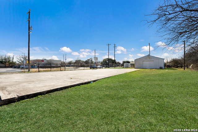 121 Demya Property Photo 3