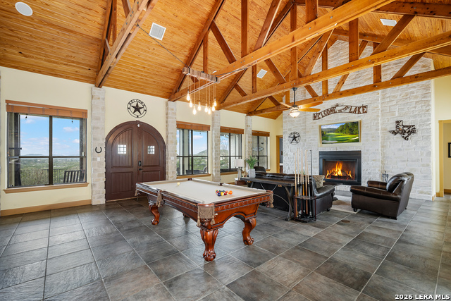 800 High Oaks Property Photo 4