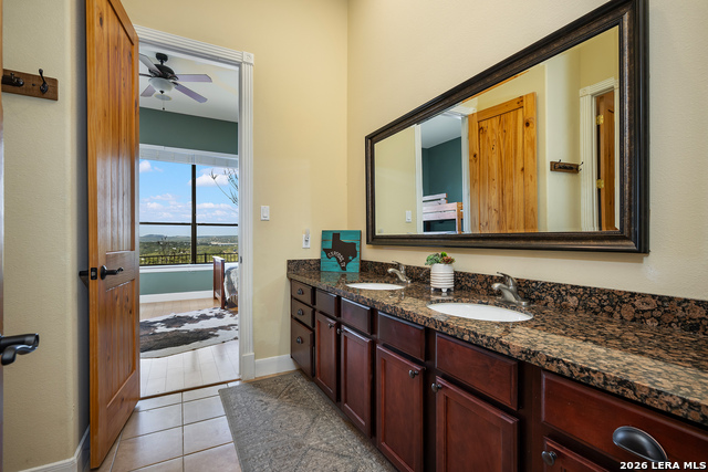 800 High Oaks Property Photo 14