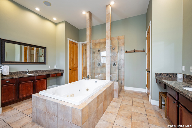 800 High Oaks Property Photo 19