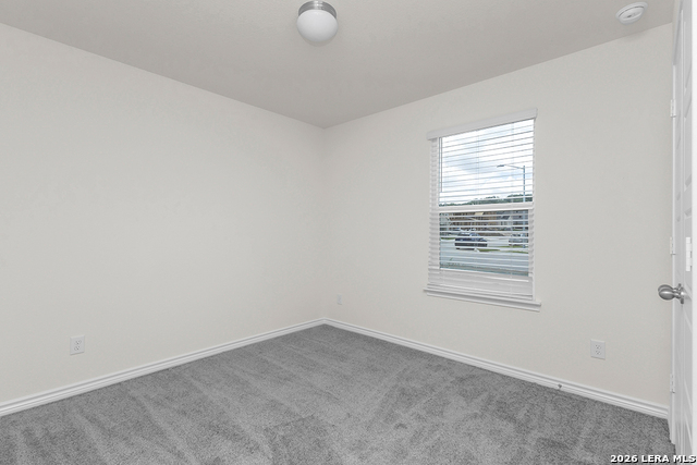 142 Crow Cove Property Photo 3