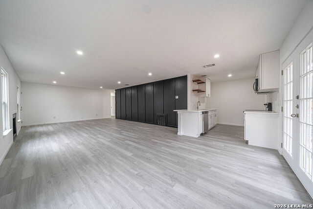 9131 Valley Ridge Property Photo 3