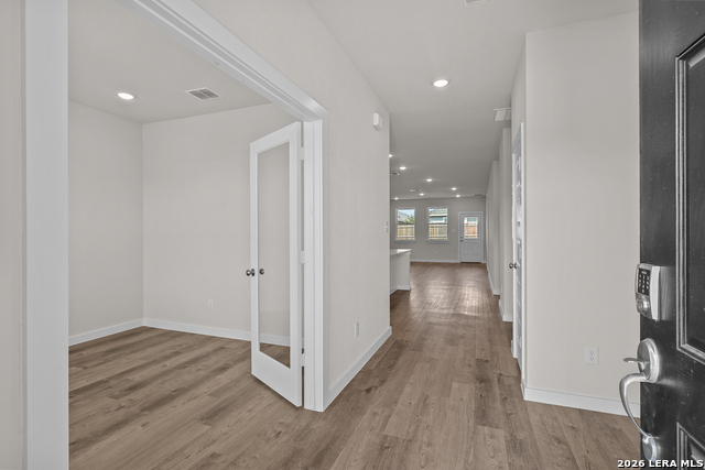 2520 Heritance Pass Property Photo 2