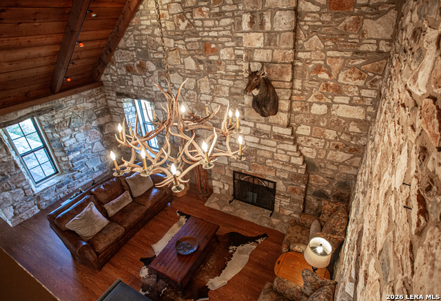 2951 Fall Creek Rd Property Photo 4