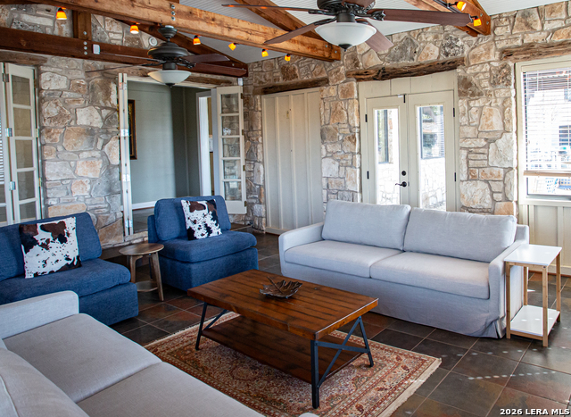 2951 Fall Creek Rd Property Photo 5