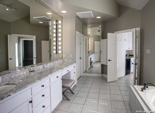 2951 Fall Creek Rd Property Photo 11